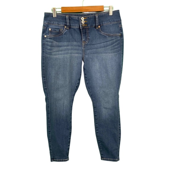 Torrid Extra Short Medium Wash Skinny Denim Jegging - Picture 1 of 15